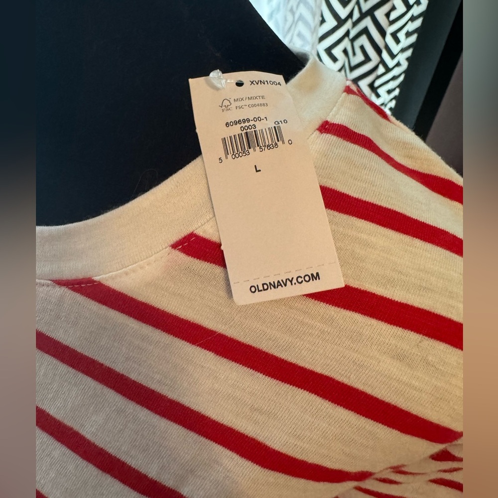 Old Navy Women’s Striped Tee - Picture 2 of 4